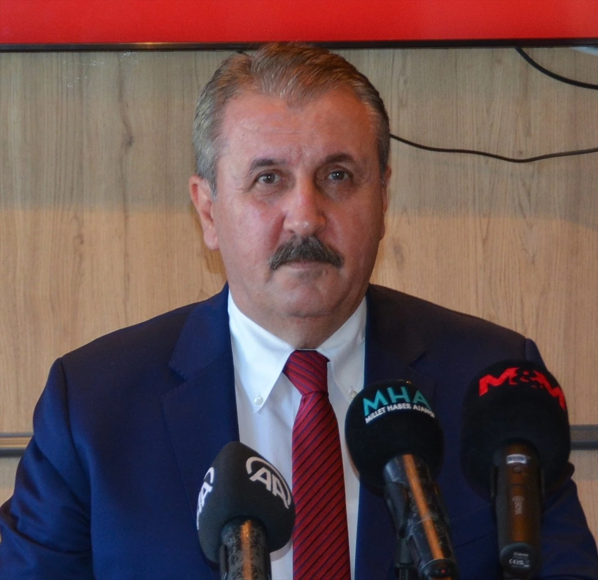 BBP Genel Başkanı Mustafa Destici: Terörle mücadeleye destek olmalıyız
