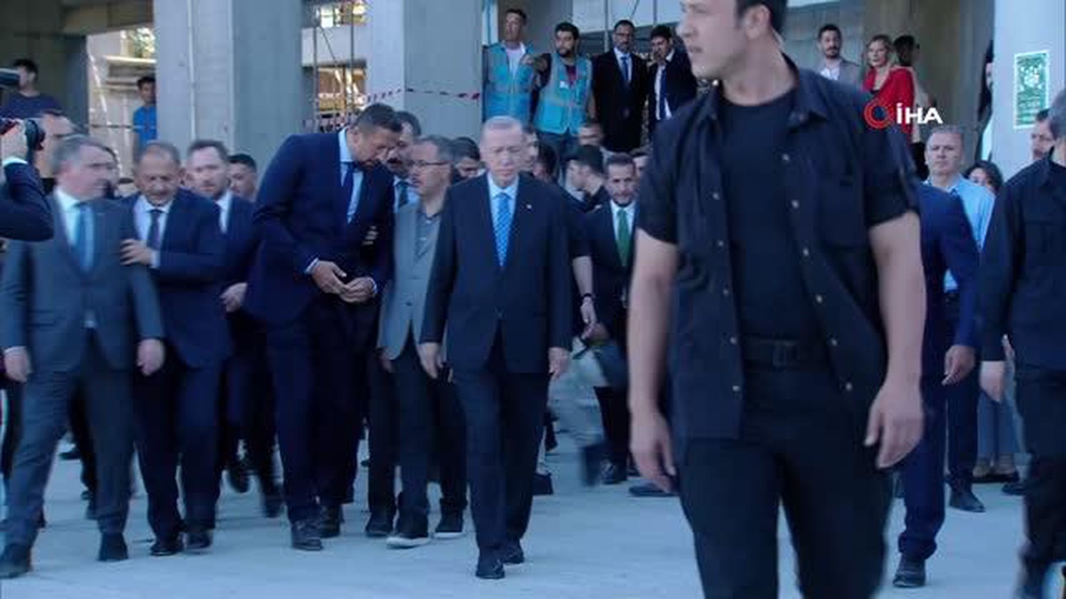 Cumhurbaşkanı Erdoğan: "Türkiye\'ye yakışır bir tesisi İstanbul\'a kazandıracağız"