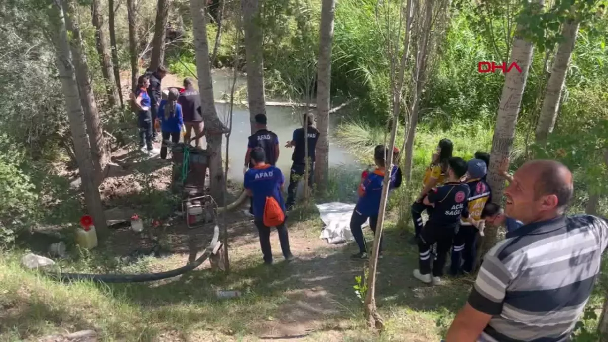 Sivas\'ta dere yatağından düşen kadın kurtarıldı