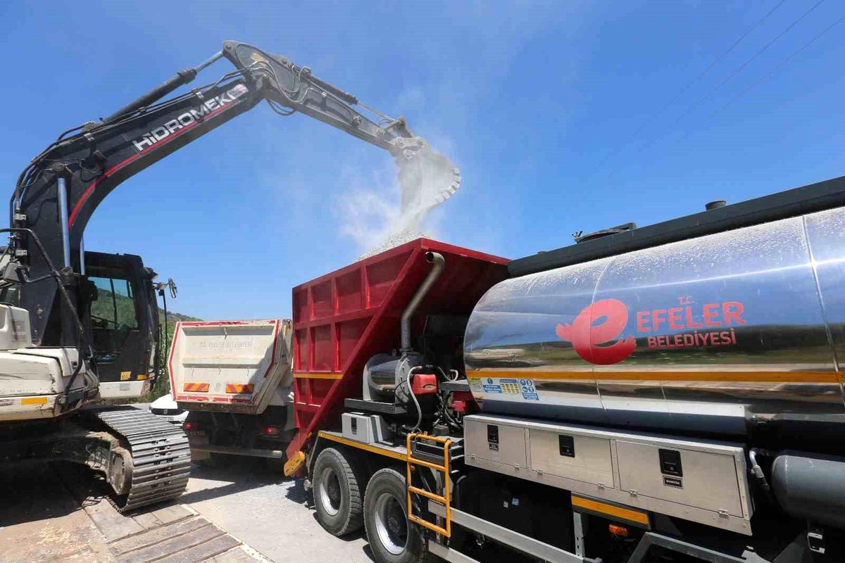 Efeler Belediyesi, Kuloğulları Mahallesi\'nde Toprak Yolları Asfaltladı
