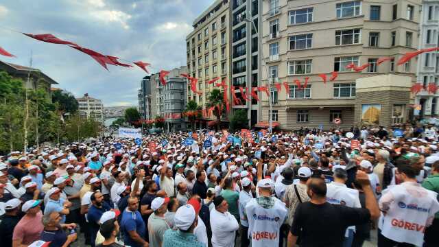 HAK-İŞ/HİZMET-İŞ Sendikasından asgari ücretli belediye işçileri için açıklama HAK-İŞ/HİZMET-İŞ Sendikasından asgari ücretli belediye işçileri için açıklama