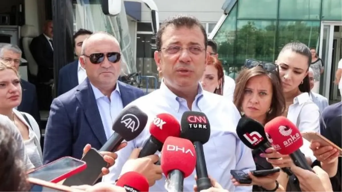 İmamoğlu: Gençlerle siyaset konuşamayacak duruma geleceğiz