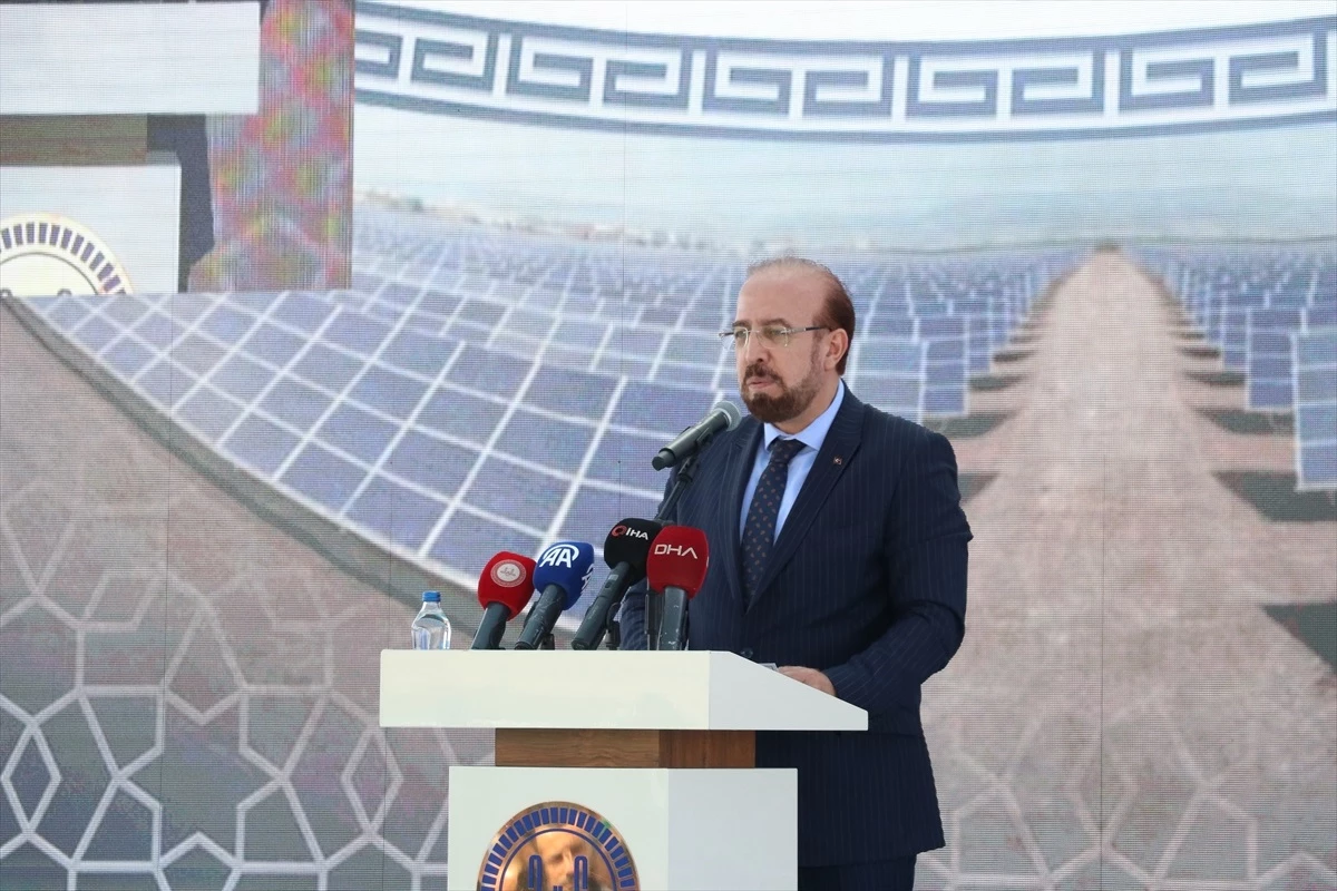 Diyanet İşleri Başkanı Ali Erbaş, Güneş Enerji Santrali projesinin açılışında konuştu