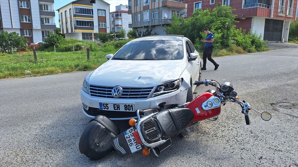 Samsun Bafra\'da İki Trafik Kazasında 3 Kişi Yaralandı