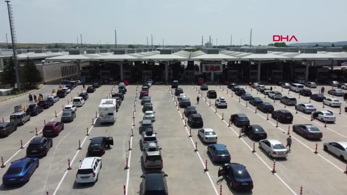 Gurbetçilerin Kara Yoluyla Ülkeye Girişi Sürüyor