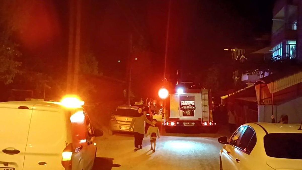 Tavşanlı\'da Bir Evde Çıkan Yangın Söndürüldü
