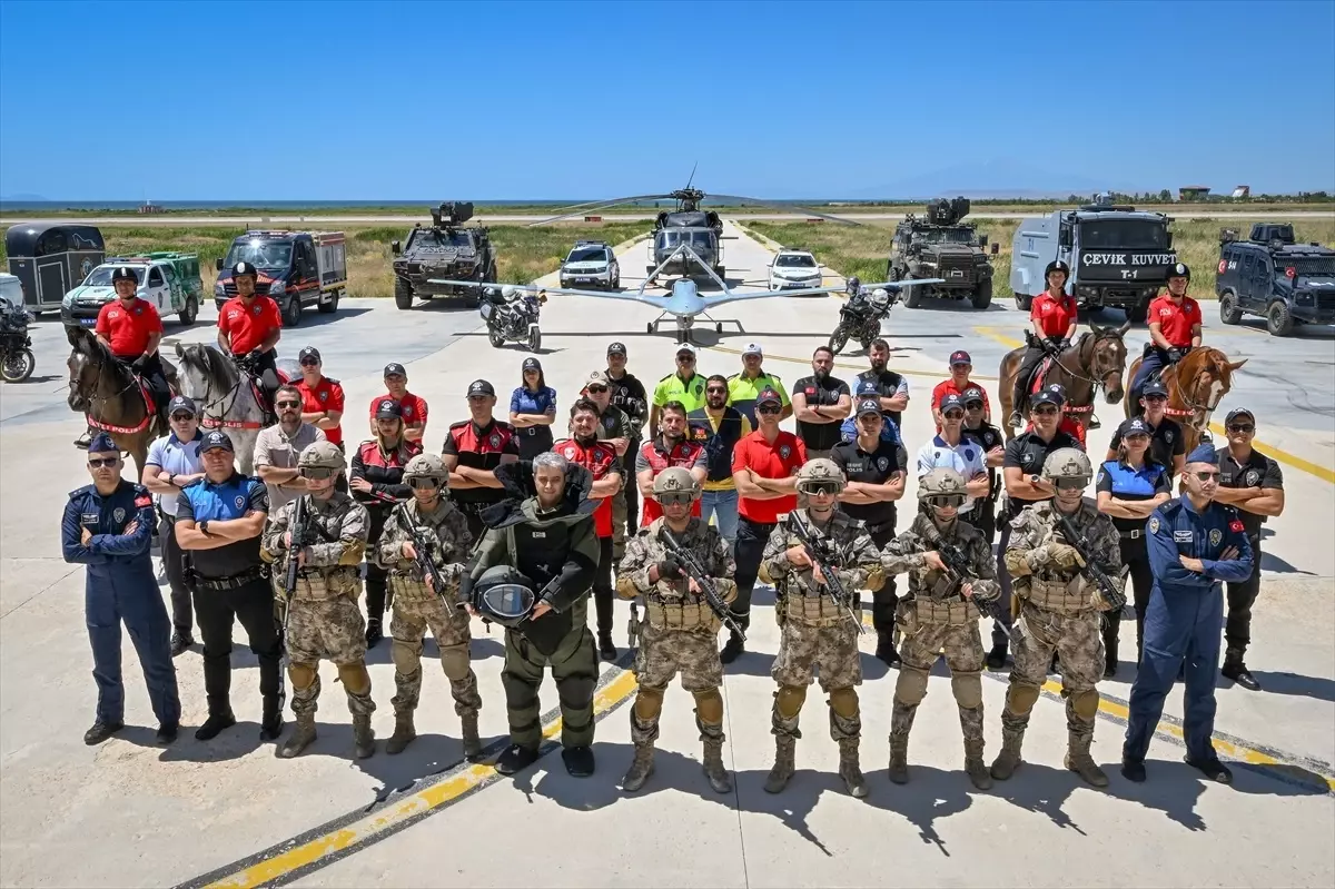 Van Emniyet Müdürlüğü Yeni Birimleriyle Suçla Mücadele Ediyor