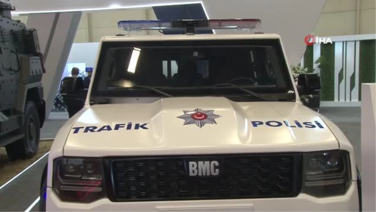 Yerli ve milli zırhlı polis aracı TULGA 4x4 SUV İDEF\'te yoğun ilgi gördü