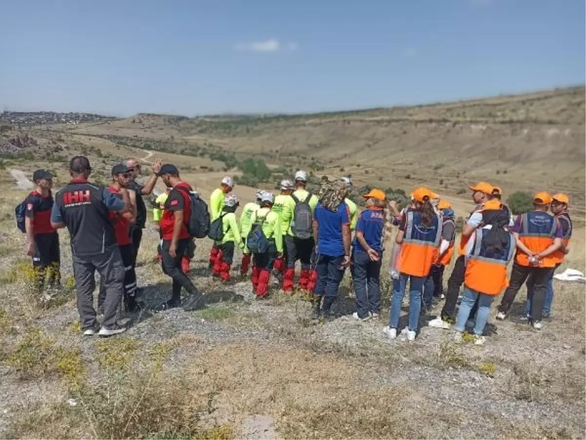 Kayseri\'de kayıp tıp öğrencisi için arama çalışması başlatıldı