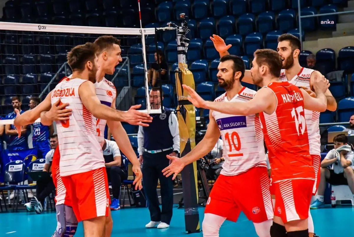 A Milli Erkek Voleybol Takımı FIVB Challenger Kupası\'nda finale yükseldi