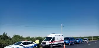 Afyonkarahisar'ın Çay ilçesinde kamyonet şarampole devrildi: 1 ölü, 1 ağır yaralı