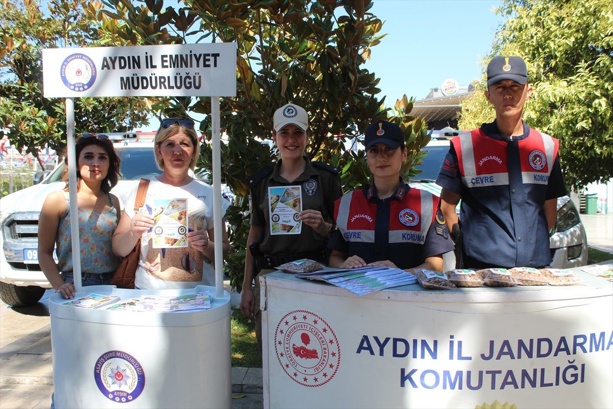 Aydın\'da Sahipsiz Hayvanlar İçin Bilgilendirme Çalışması Yapıldı