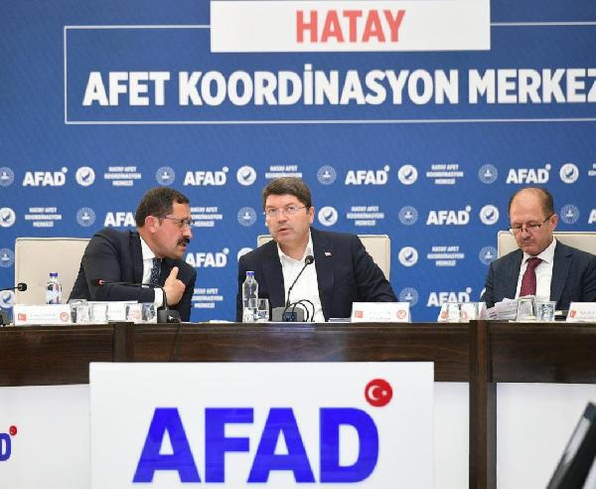 Bakan Tunç Hatay\'da ziyaretlerde bulundu