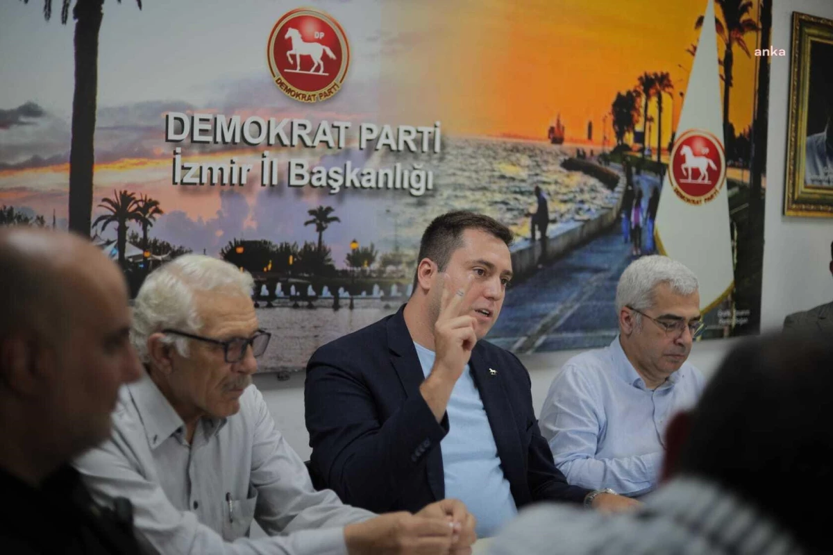 Demokrat Parti İzmir İl Başkanı Ozan Demirbaş göreve başladı