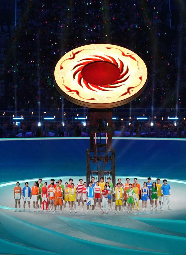 Dünya Üniversite Yaz Oyunları'na Katılan Türk Sporcular Açılış Töreninden Övgüyle Bahsetti Dünya Üniversite Yaz Oyunları'na Katılan Türk Sporcular Açılış Töreninden Övgüyle Bahsetti