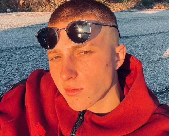 Marmaris'te intihar olayı: 21 tüfek ve 8 tabanca ele geçirildi