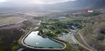 Sıcaktan bunalan vatandaşlar Ekşisu'da serinledi
