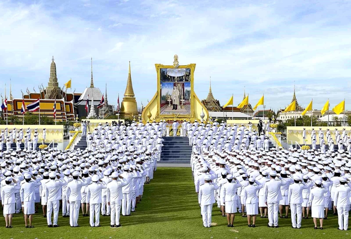 Tayland Kralı Maha Vajiralongkorn\'un 71. doğum günü kutlandı