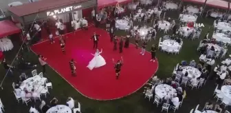 Zeybek kültürünü devam ettiren efeler günde 5 düğüne gidiyor