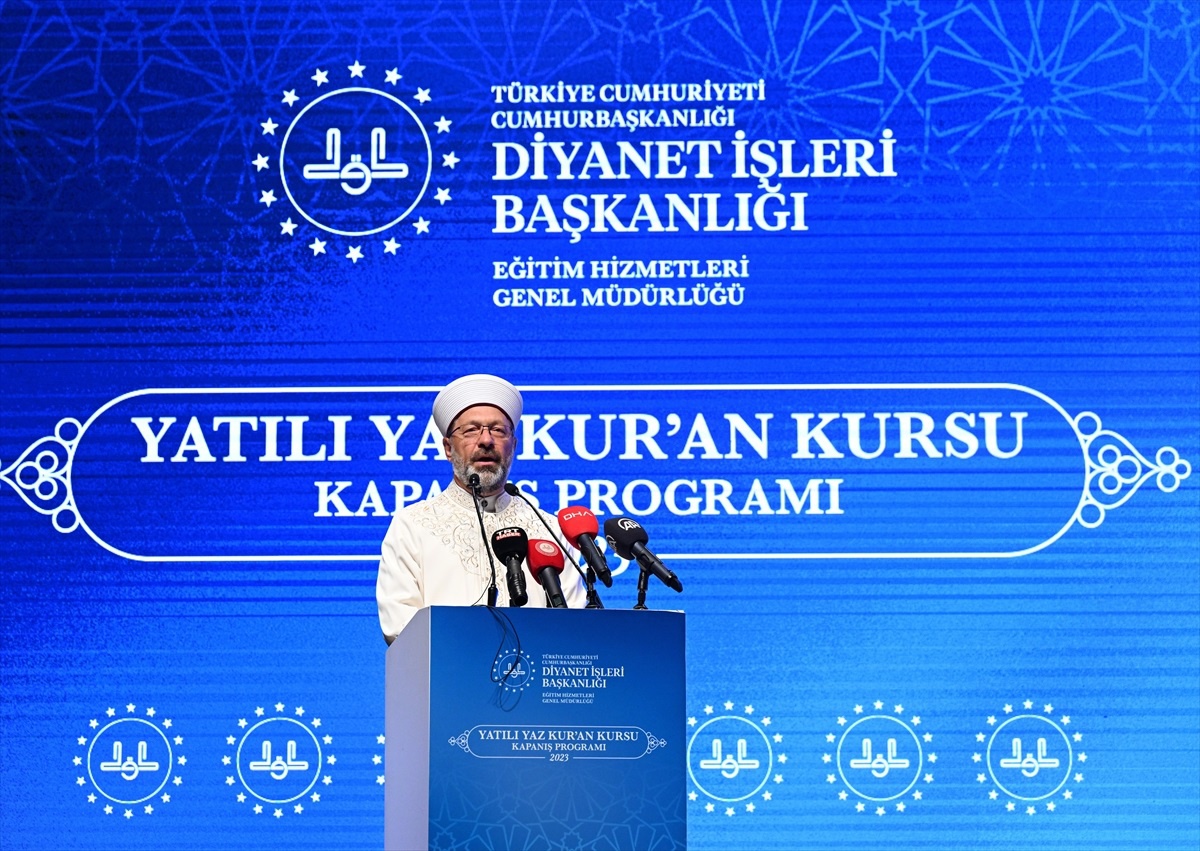Diyanet İşleri Başkanı Ali Erbaş, Yatılı Yaz Kur\'an Kursu Kapanış Programı\'nda konuştu