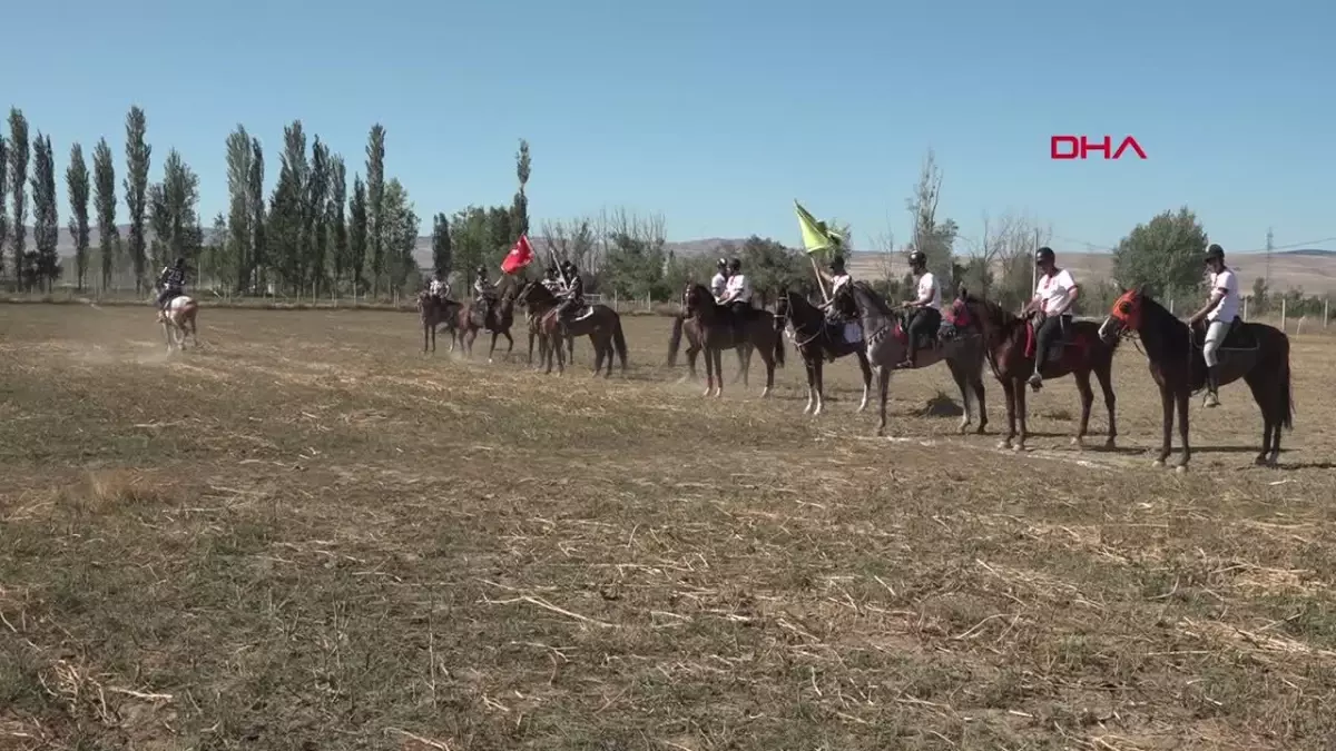 Eskişehir\'de Atlı Okçuluk ve Atlı Cirit Etkinliği