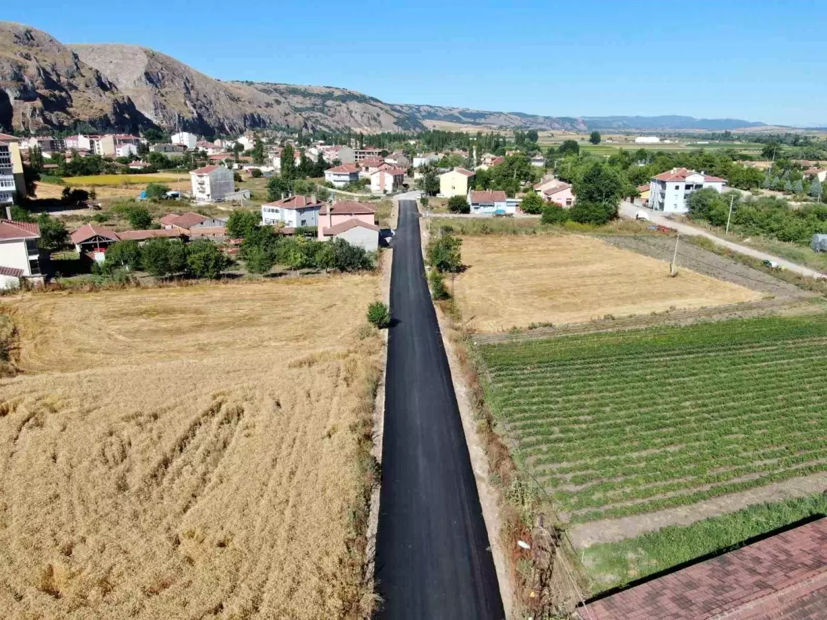 İnönü Belediyesi Yol Yapım ve Asfalt Çalışmalarına Devam Ediyor