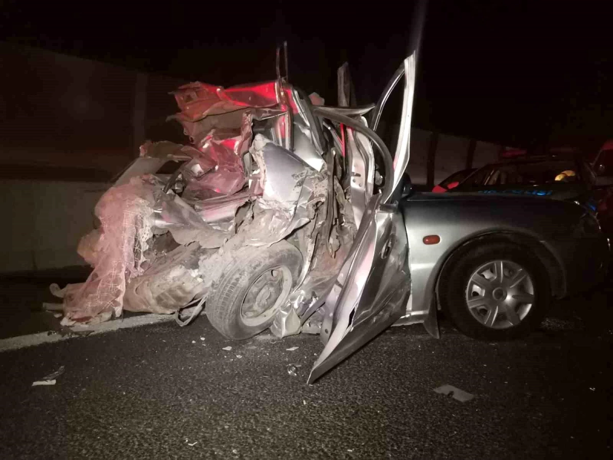 İzmir\'de Rahatsızlanan Sürücü Hayatını Kaybetti