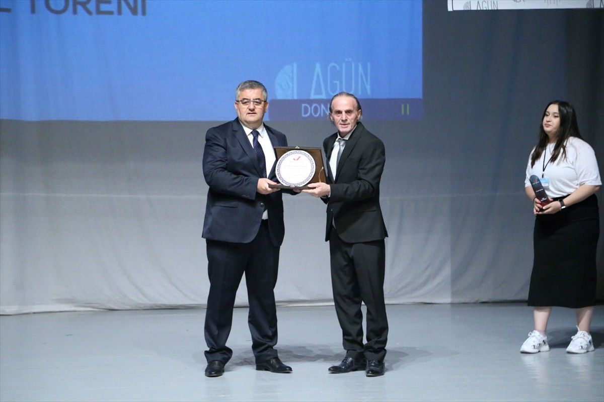Kayseri Büyükşehir Belediye Başkanı Sosyal Belediyecilik Ödülüne layık görüldü