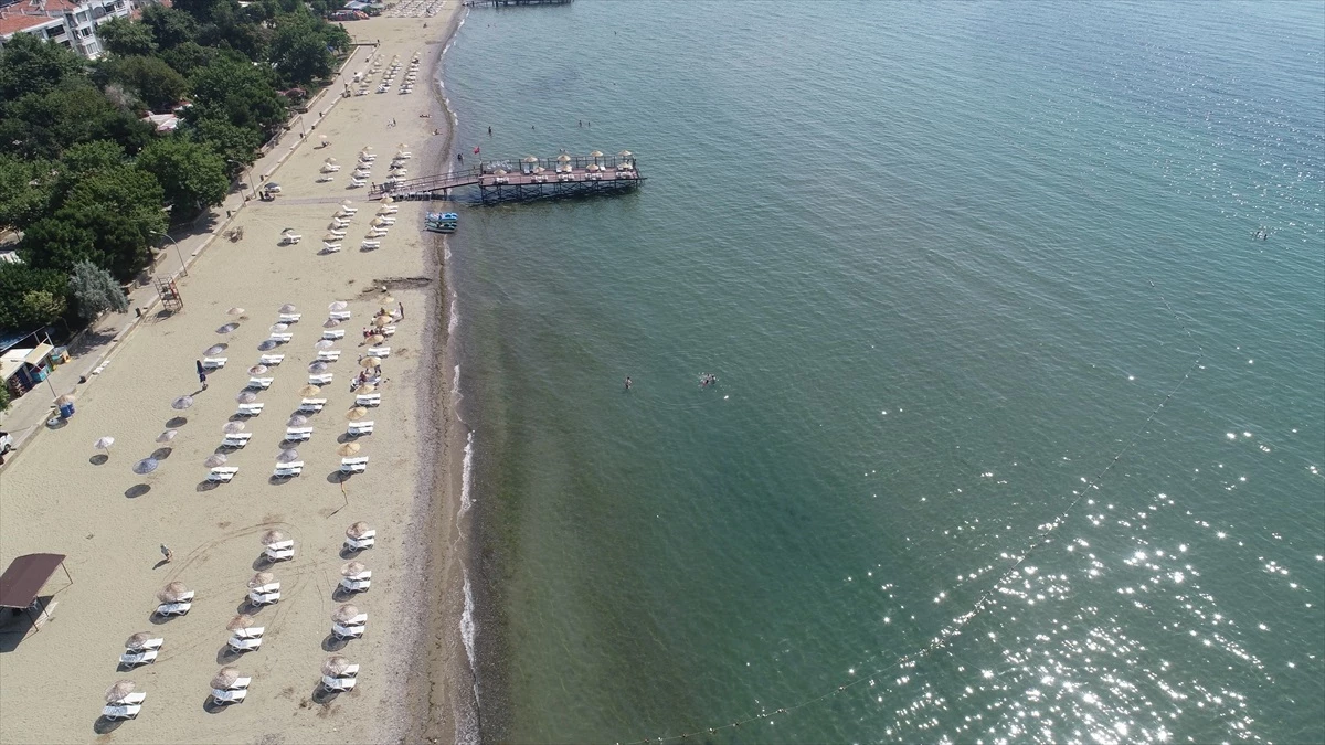 Şarköy, doğal güzellikleri ve temiz deniziyle tatilcileri ağırlıyor