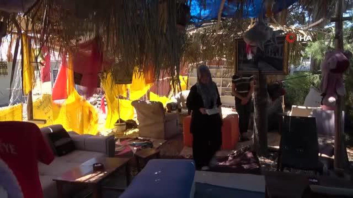 Depremde kaybettiği kızı için geldi, enkaz kafede kızının arkadaşının fotoğraflarını buldu