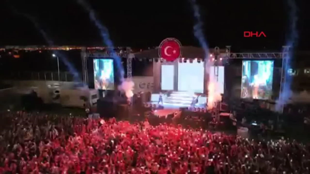 Ergani\'de düzenlenen kültür festivaline 60 bin kişi katıldı