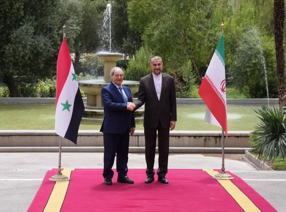 İran ve Suriye Dışişleri Bakanları İkili İlişkileri Görüştü