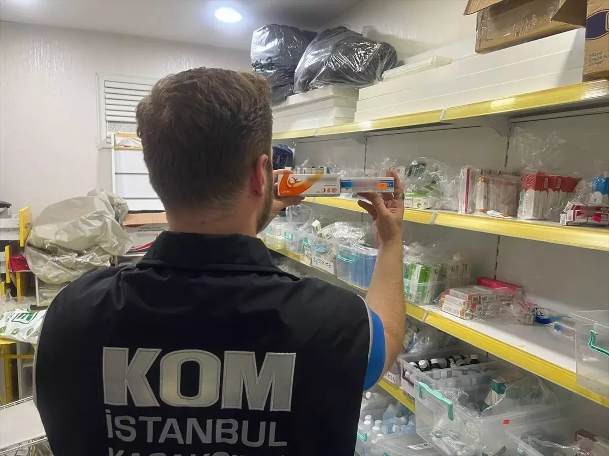 İstanbul\'da yasa dışı yollarla getirilen ilaçları satan 4 şüpheli gözaltına alındı