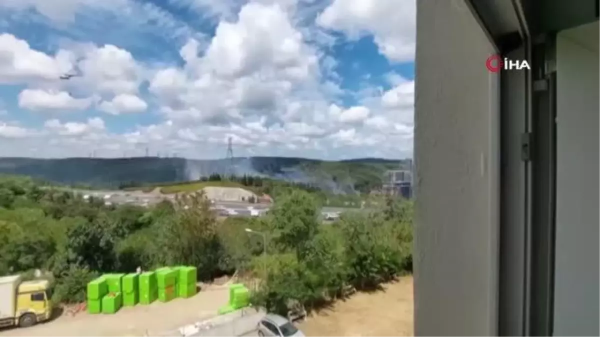 Kağıthane\'de ağaçlık alanda yangın paniği: Alevlere yangın söndürme helikopteri de müdahale etti