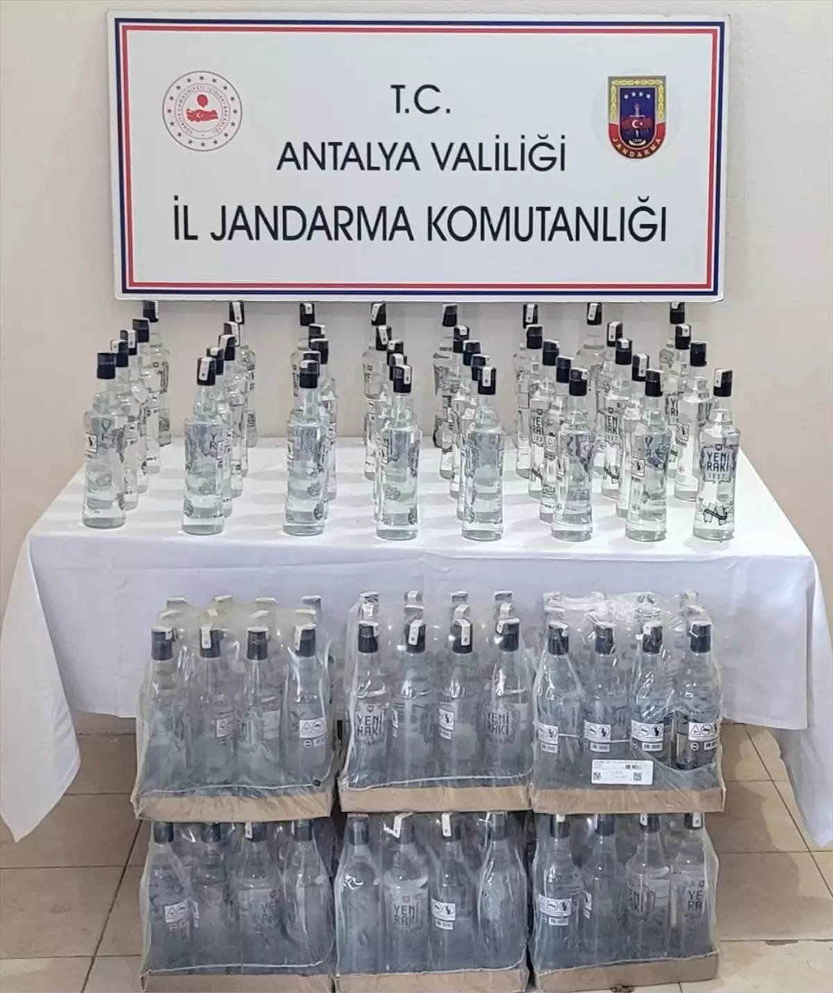 Kemer\'de sahte içki operasyonunda bir şüpheli yakalandı