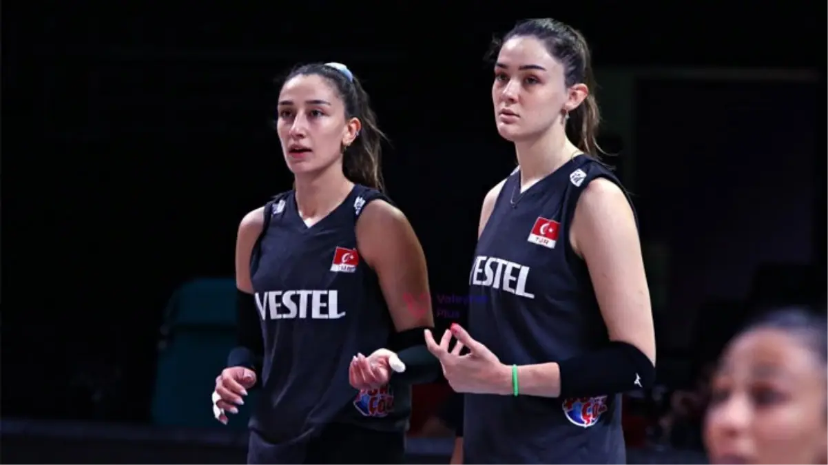 Milli voleybolcu Hande Baladın tehdit mesajları aldığını açıkladı