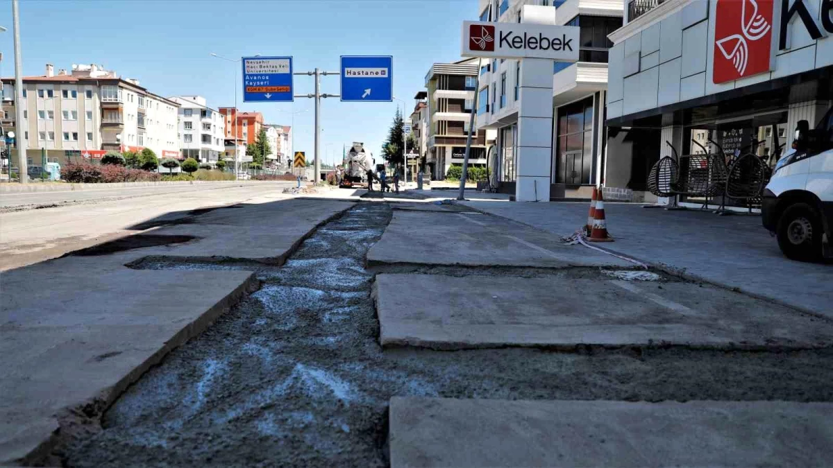 Nevşehir Belediyesi, Zübeyde Hanım Caddesi\'nde yağmur suyu hattını güçlendirdi
