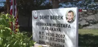 Şehit bebek Bedirhan ve annesi mezarı başında anıldı