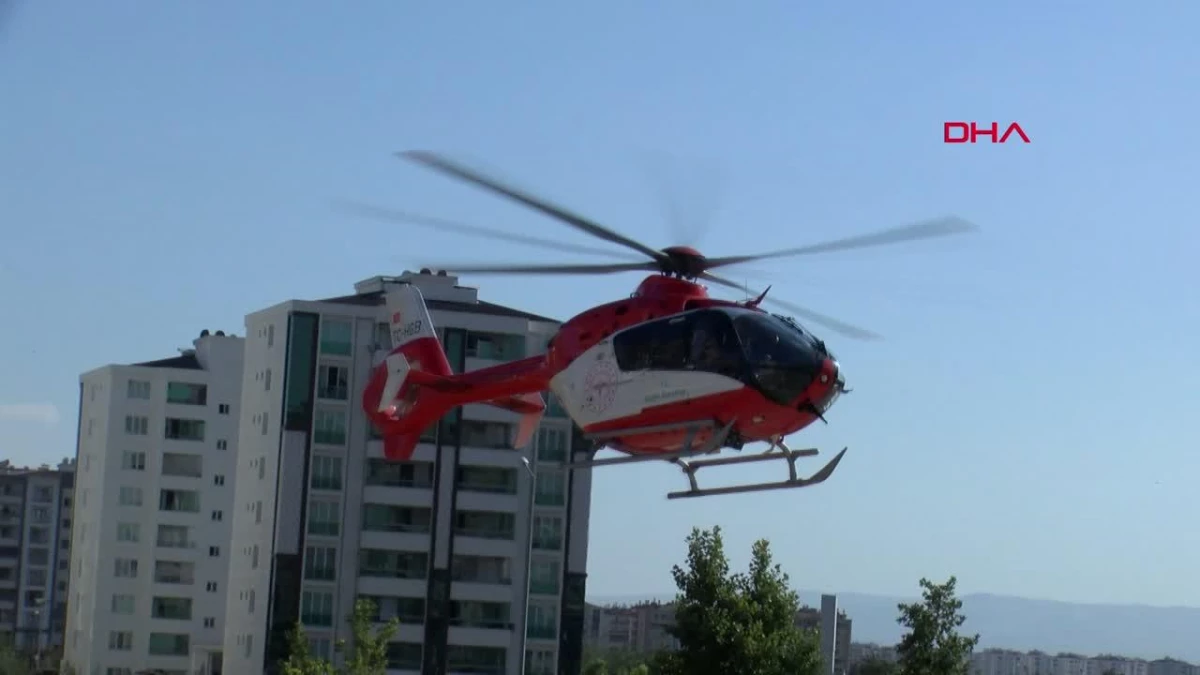 Cizre\'de boğazına kalem kapağı kaçan çocuk ambulans helikopterle hastaneye kaldırıldı