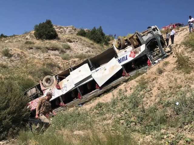 8 kişinin hayatını kaybettiği trafik kazasından yaralı kurtulan vatandaş: Şoför uyuyordu