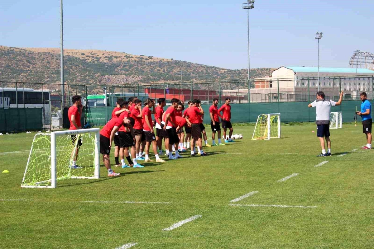 Afyonspor, yeni sezon hazırlıklarına devam ediyor