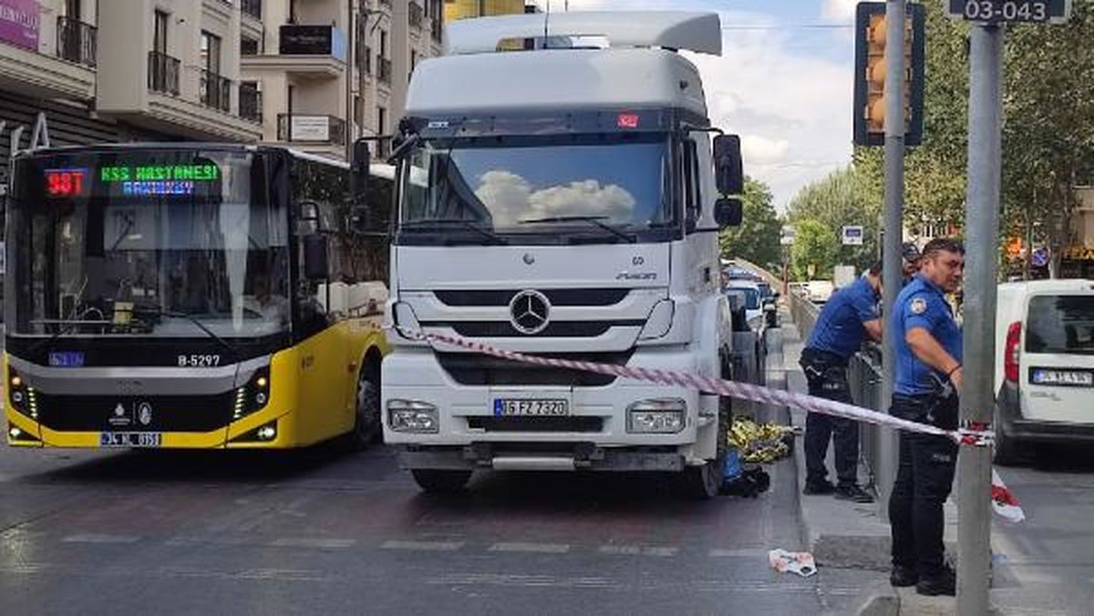 Bakırköy\'de Tekerlekli Sandalyeli Engelli Vatandaş TIR\'ın Altında Hayatını Kaybetti