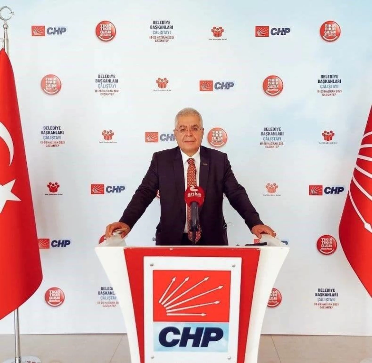 CHP Gaziantep İl Başkanı Neşet Uçar Görevinden İstifa Etti