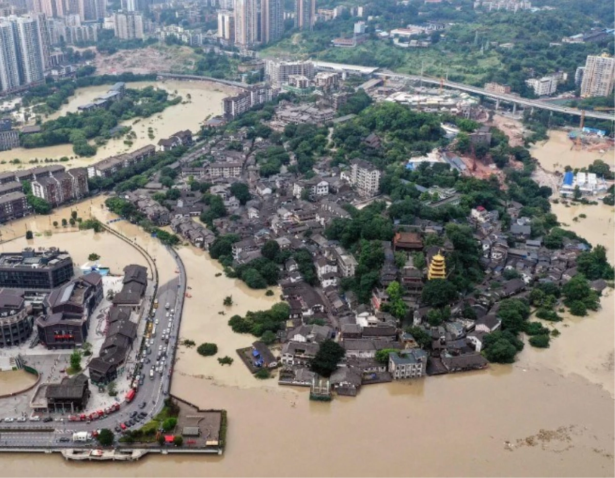 Beijing Çevresindeki Dağlarda Sel Felaketinde 11 Kişi Hayatını Kaybetti, 27 Kişi Kayıp