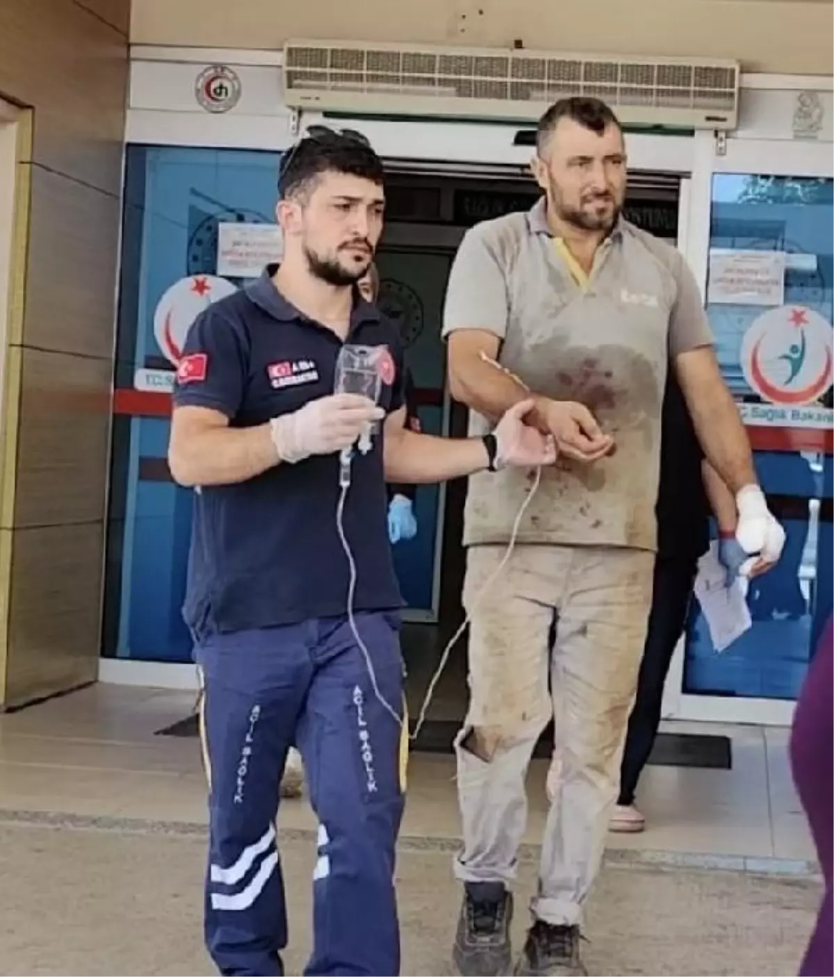 İnegöl\'de İnşaat İşçisi Demir Bükme Makinesine Elini Kaptırdı