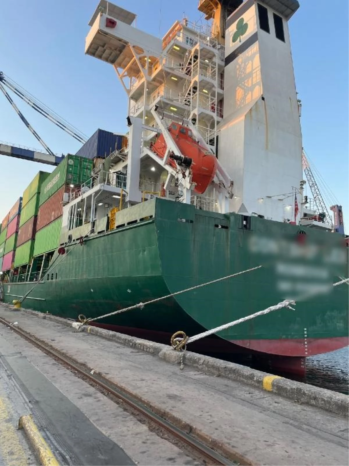 Ambarlı Limanı\'nda 225 ton kaçak fuel oil ve 40 ton diesel oil ele geçirildi