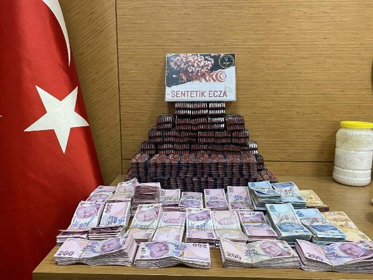 İzmir\'de büyük uyuşturucu operasyonu: 13,5 kilo kokain ele geçirildi