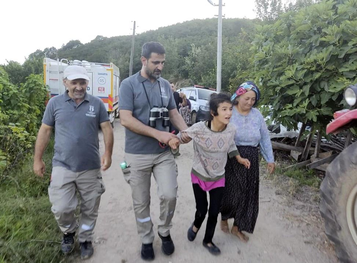 SUBÜ Arama Kurtarma Ekibi, Kaybolan Zihinsel Engelli Genç Kadını Kurtardı