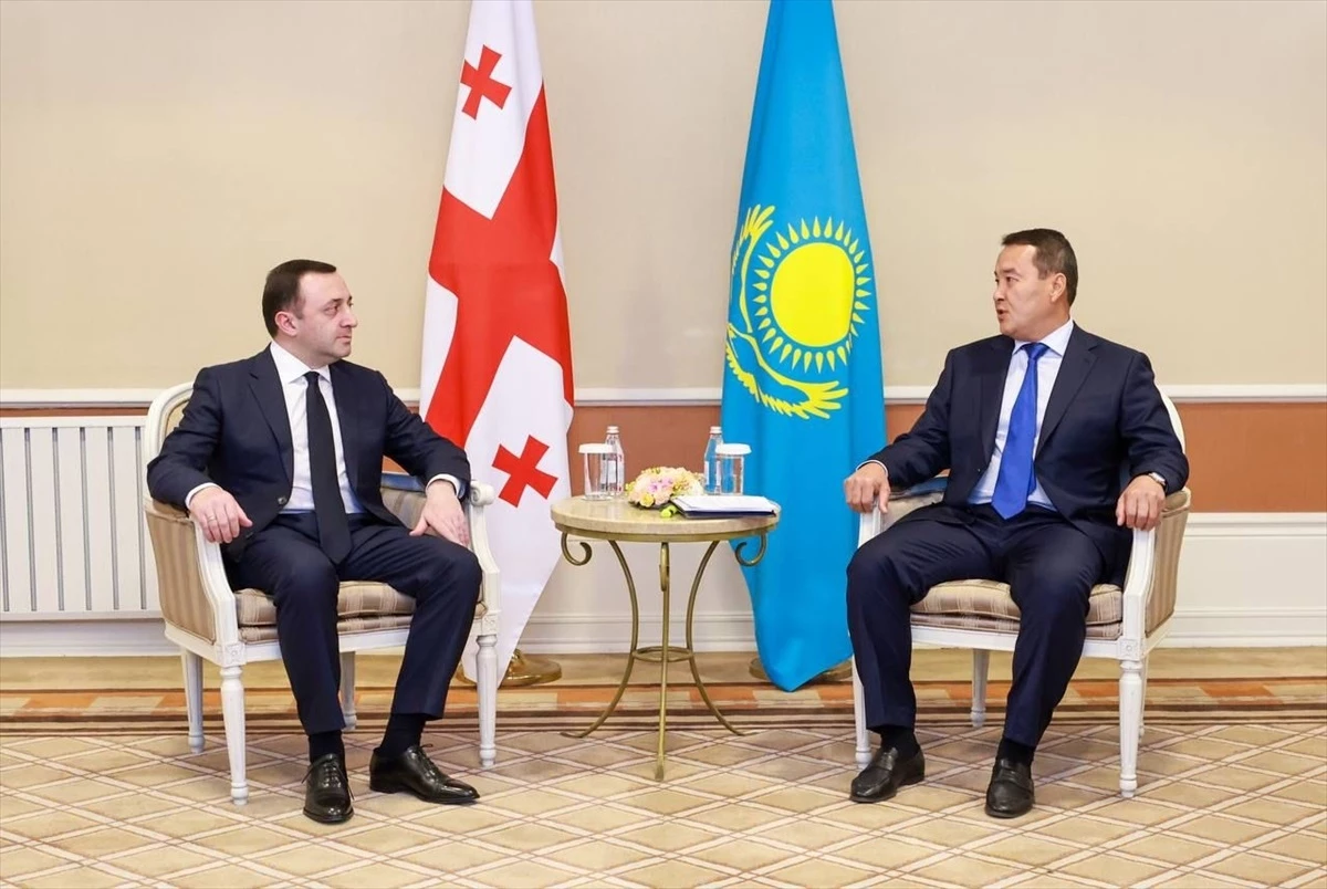 Kazakistan ve Gürcistan, ticaret ve ulaşım alanında işbirliğini ele aldı