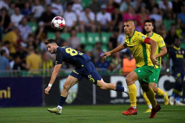 Son Dakika: UEFA Konferans Ligi 2. ön eleme turu rövanş maçında Fenerbahçe, Zimbru'yu deplasmanda 4-0 mağlup etti